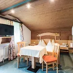 Appealing In With Ski-storage Apartment