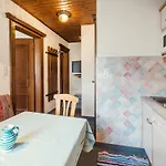 Apartment Appealing In With Ski-storage