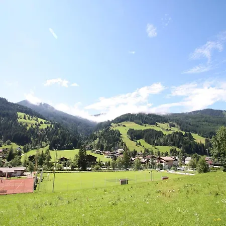 Appealing In With Ski-storage Apartment