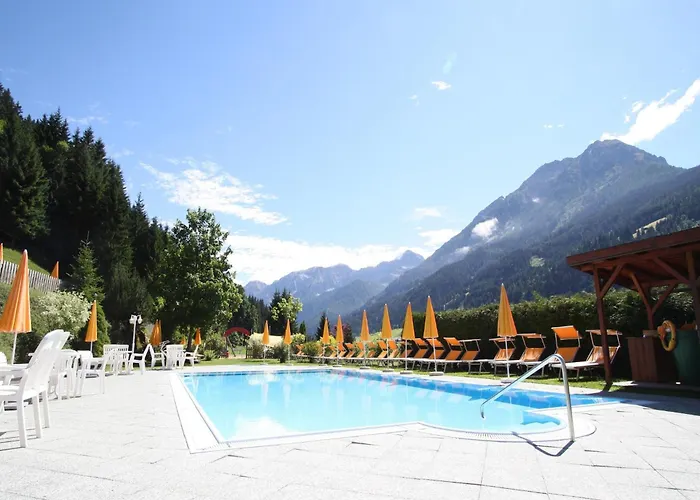 Appealing In With Ski-storage